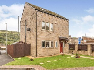 Detached house to rent in Bryndlee Court, Holmfirth HD9
