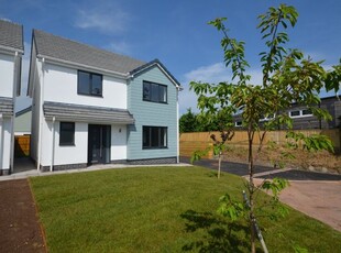 Detached house to rent in Cherry Tree Gardens, Tiverton, Devon EX16