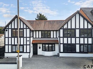 Detached house to rent in Church Hill, Loughton IG10