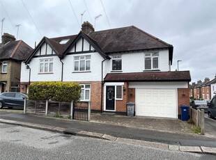 Detached house to rent in Cranbrook Road, East Barnet EN4
