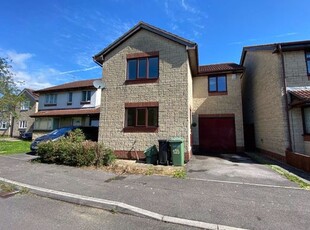 Detached house to rent in Paddock Close, Bradley Stoke, Bristol BS32