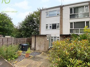 End terrace house to rent in Greencoates, Hertford SG13