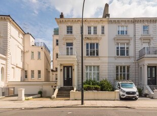 Flat for sale in Buckland Crescent, Swiss Cottage NW3