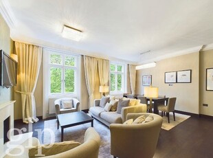 Flat for sale in Sussex Gardens, London, Greater London W2