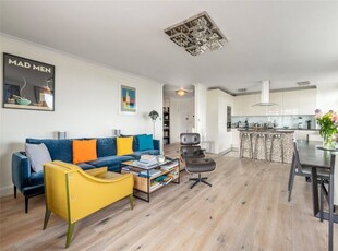 Flat for sale in Walsingham, Queensmead, St. Johns Wood Park, London NW8