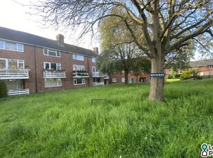 Flat to rent in Beechcroft, High Street, Henley-In-Arden, Warwickshire B95