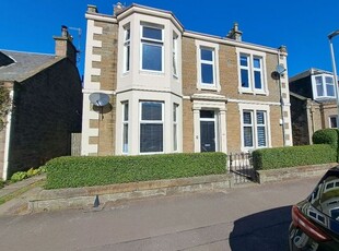 Flat to rent in Castle Street, Broughty Ferry, Dundee DD5