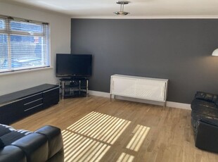 Flat to rent in Claremont Grove, Aberdeen AB10