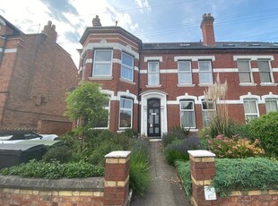 Flat to rent in Droitwich Road, Worcester WR3