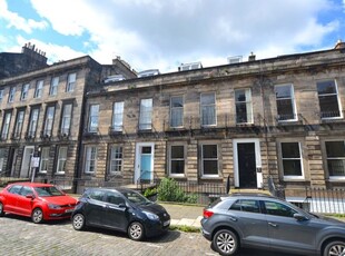 Flat to rent in East Claremont Street, Edinburgh EH7