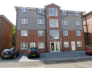 Flat to rent in Park Lane, Kidderminster DY11