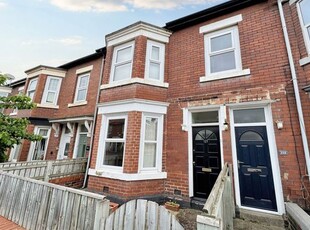 Flat to rent in Park Road, Wallsend NE28