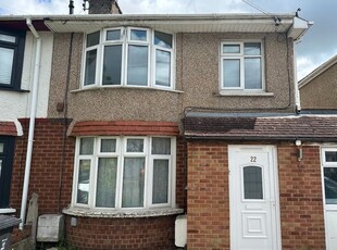 Flat to rent in Shipton Grove, Swindon SN3