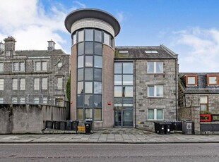 Flat to rent in Skene Square, Rosemount, Aberdeen AB25