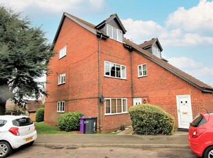 Flat to rent in Wadnall Way, Knebworth SG3
