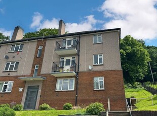 Flat to rent in Willowfield Crescent, Halifax HX2