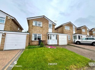 Link-detached house to rent in Oving Close, Luton LU2