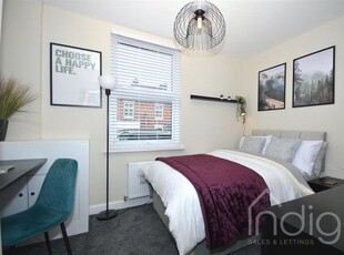 Room to rent in Albert Street, Newcastle-Under-Lyme ST5