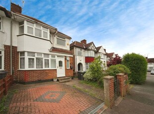 Semi-detached house to rent in River Way, Luton, Bedfordshire LU3