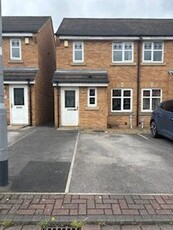Town house to rent in Hoctun Close, Castleford WF10