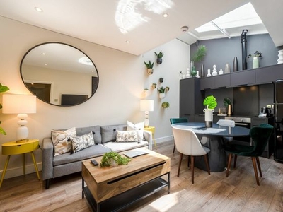2 bedroom flat to rent London, W2 3DN