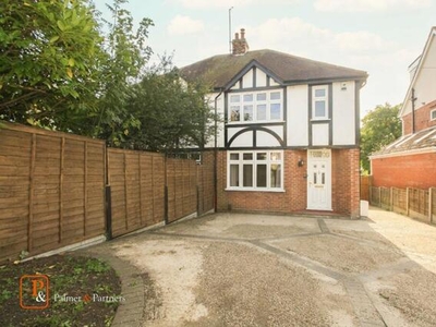 3 Bedroom Semi-detached House For Rent In Colchester, Essex