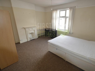 4 bedroom terraced house for rent in Thurlow Road, Clarendon Park, LE2