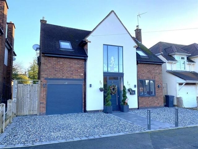 4 Bedroom Detached House For Sale In Burbage