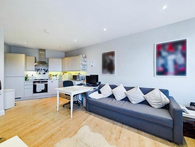 1 Bedroom Flat For Sale In Buckingham House East Buckingham Parade The Broadway