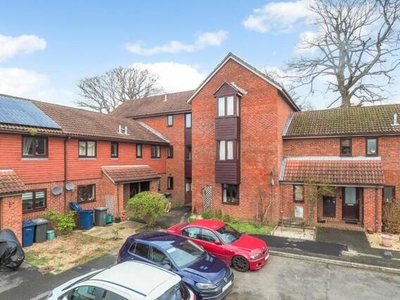 1 Bedroom Flat For Sale In Haslemere