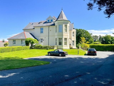 2 Bedroom Apartment For Sale In Conwy