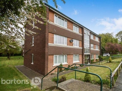 2 Bedroom Flat For Sale In Stag Lane