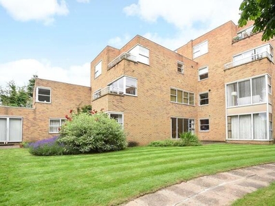 2 Bedroom Flat For Sale In Summertown, North Oxford