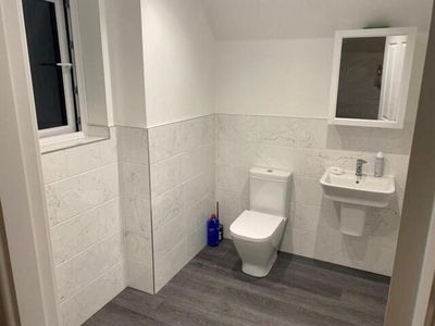 2 Bedroom House For Rent In Bristol