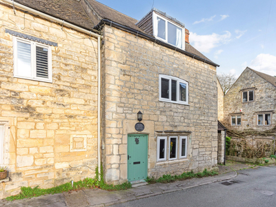 2 bedroom property for sale in Vicarage Street, Painswick, Stroud, GL6