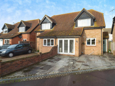 2 Bedroom Semi-detached House For Sale In Rochford