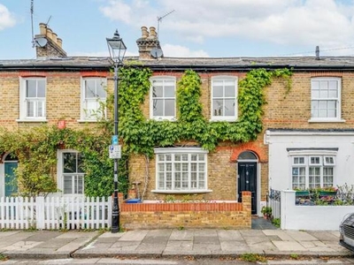 2 Bedroom Terraced House For Sale In Barnes