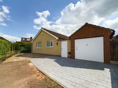 3 Bedroom Bungalow For Sale In Wollaton, Nottinghamshire