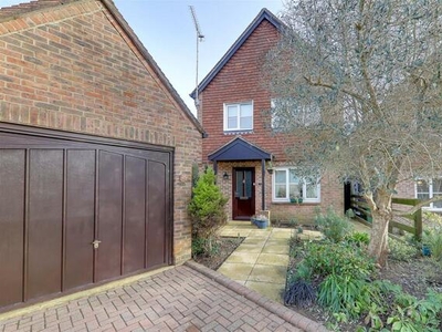 3 Bedroom Detached House For Sale In Fontwell