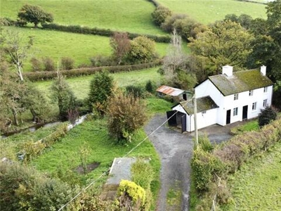 3 Bedroom Detached House For Sale In Llanidloes, Powys