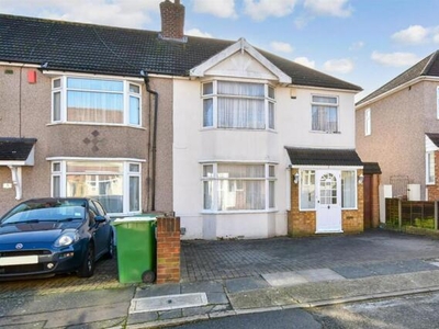 3 Bedroom End Of Terrace House For Sale In Bexleyheath