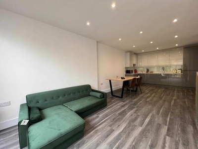 3 Bedroom Flat For Rent In 23 Finchley Lane