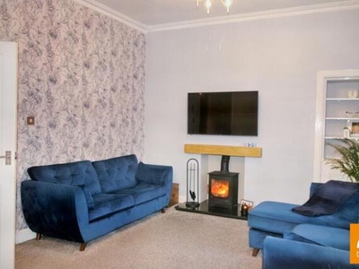 3 Bedroom Flat For Sale In Leven