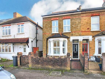 3 Bedroom House For Sale In Hounslow