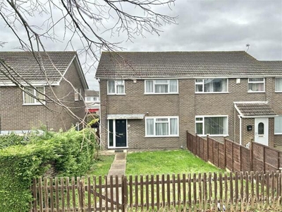 3 Bedroom Semi-detached House For Sale In Abbeydale