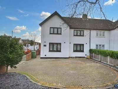 3 Bedroom Semi-detached House For Sale In Ardleigh Green, Hornchurch