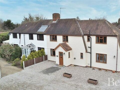 3 Bedroom Semi-detached House For Sale In Great Baddow