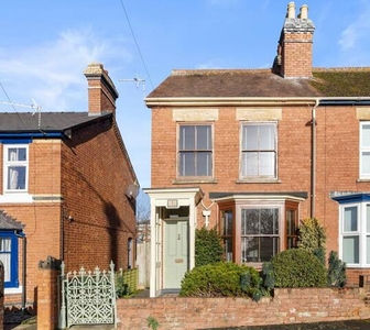 3 Bedroom Semi-detached House For Sale In Ledbury, Herefordshire