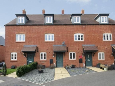 3 Bedroom Terraced House For Sale In Brackley