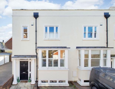 4 Bedroom End Of Terrace House For Sale In Tunbridge Wells, Kent